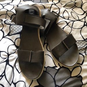 Women’s Voyage Sandals
